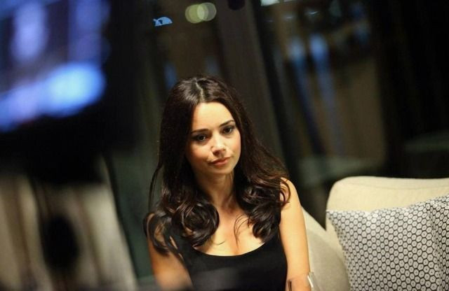 Eski halini unutun: İmaj değiştiren Özgü Namal bambaşka biri oldu - Resim: 1