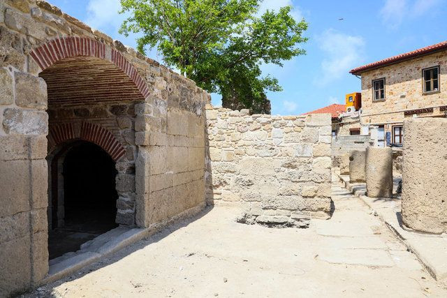 Yıkılan kaçak yapıların altından tarih çıktı - Resim: 3