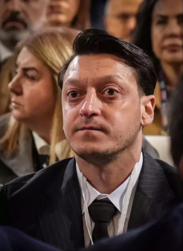 Mesut Özil sessizliğini bozdu: AK Parti MKYK'ya girmişti - Fotoğraf: 4