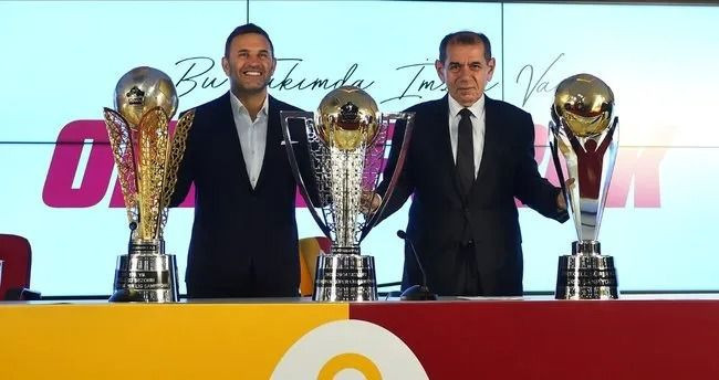 Okan Buruk'tan transfer açıklaması: İlkay Gündoğan için noktayı koydu - Resim: 1