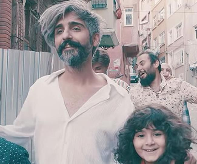 Manuş Baba 'Eteği Belinde' için tazminat ödeyecek - Resim: 3