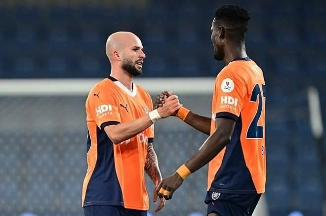 Süper Lig gol krallığı yarışında fark kapanıyor: Edin Dzeko'dan zirveye atak - Resim: 3