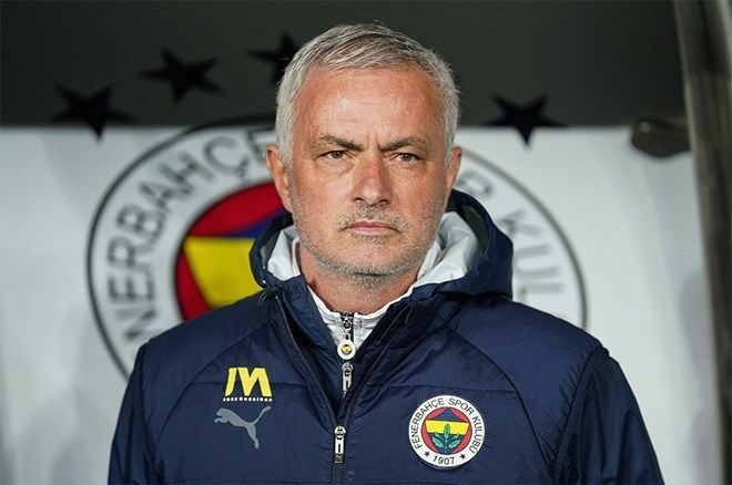 Fenerbahçe'de yeni Mourinho iddiası: 37 milyon TL'lik otel faturası bıraktı! - Resim: 1