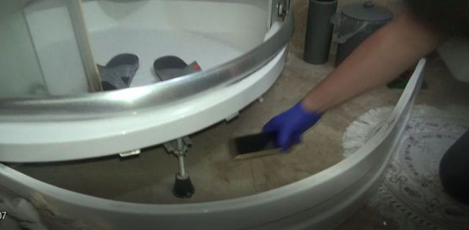 ByLock yüklü telefonlar, duşakabinden çıktı - Resim : 1