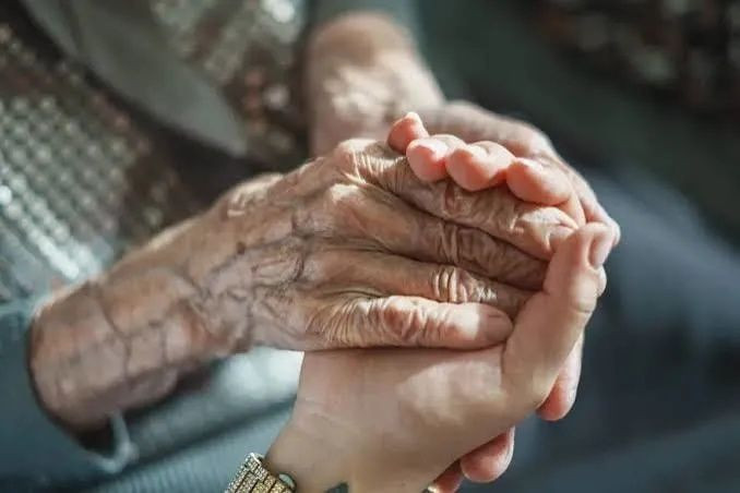 Türkiye'de kadın ve erkeklerin ortalama yaşam süresi: Biri daha uzun, biri daha sağlıklı... - Fotoğraf: 6