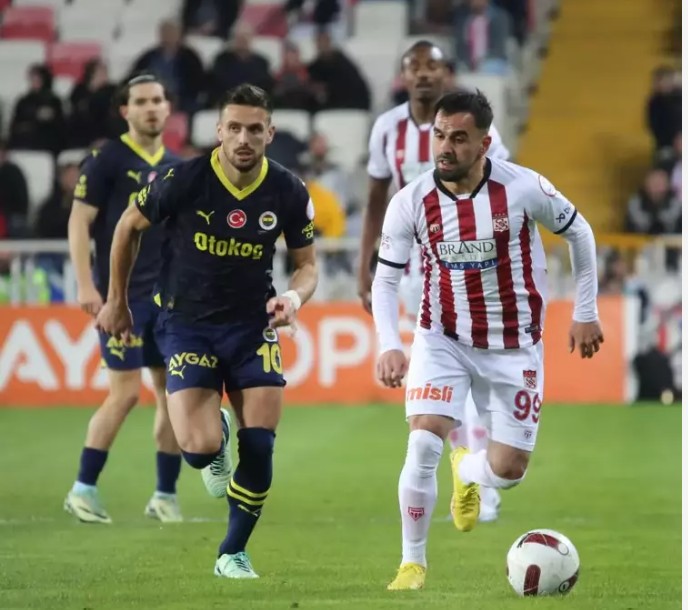 Fenerbahçe'nin şampiyonluğu gitti! İsmail Kartal veda ediyor - Resim: 3