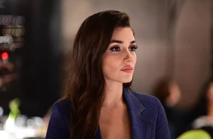 Hande Erçel Atatürk paylaşımı yaptı! Ünlü marka sponsorluktan çekildiğini duyurdu - Resim: 3