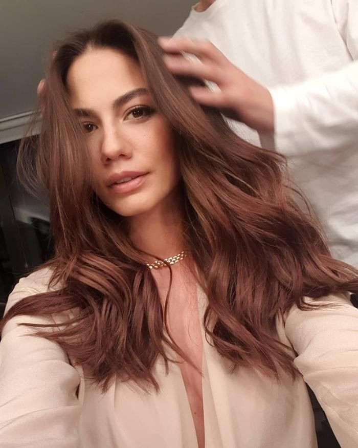 Demet Özdemir isyan etti - Resim: 1