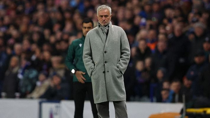 İskoçya basını Jose Mourinho'yu yerden yere vurdu! Rangers maçı sonrası hedef tahtası oldu - Fotoğraf: 2