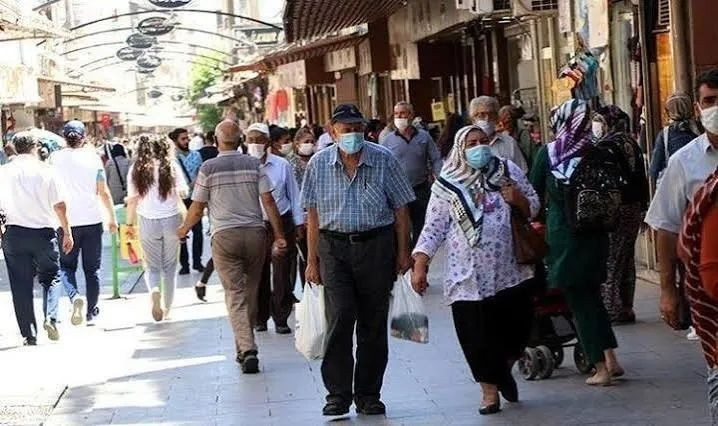 Türkiye'de kadın ve erkeklerin ortalama yaşam süresi: Biri daha uzun, biri daha sağlıklı... - Fotoğraf: 3
