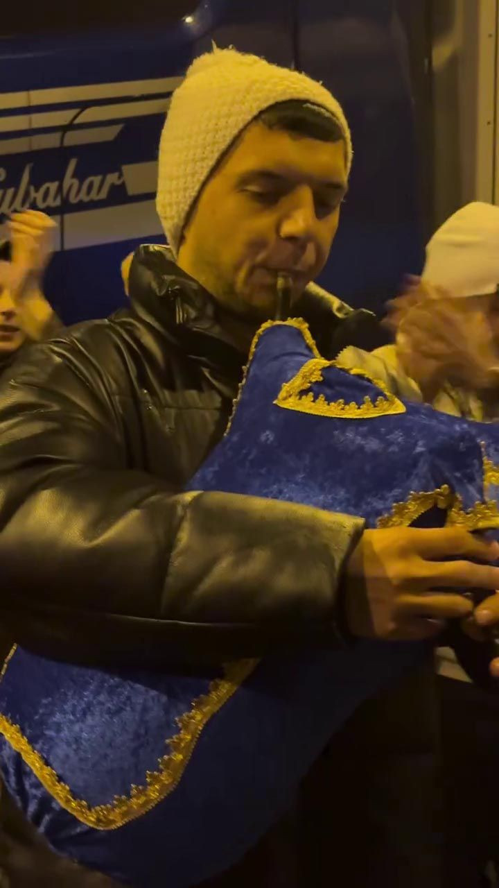 Kapanan Bolu Dağı Tüneli’nde horon oynadılar - Resim: 1