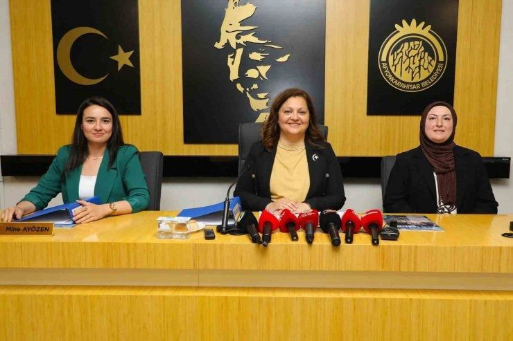 Afyonkarahisar'da nikah ücretleri değişti: Sığınmacılar için 10 bin TL'ye yükseltildi! Burcu Köksal'dan flaş sözler... - Fotoğraf: 9