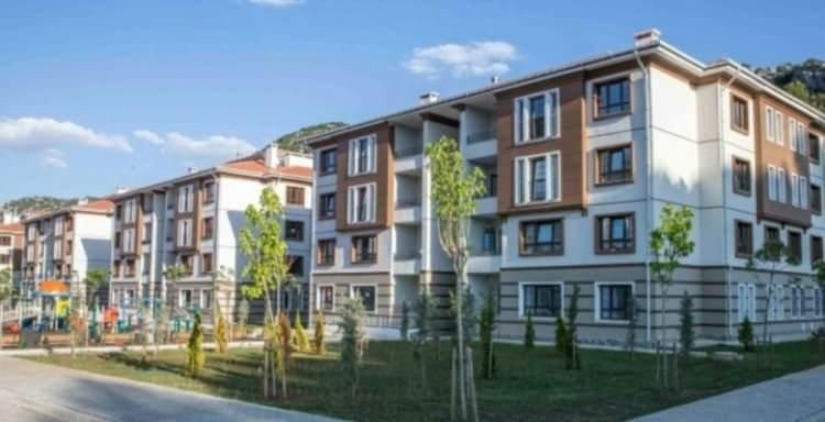 Türkiye'de geçen yıl konutların yüzde 35'ini kadınlar satın aldı - Resim: 1
