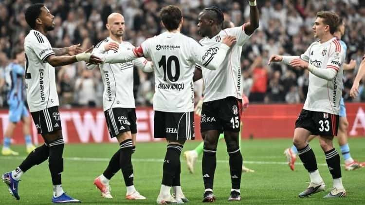 UEFA sıralaması güncellendi: Fenerbahçe'den Galatasaray ve Beşiktaş'a tarihi fark! - Fotoğraf: 35
