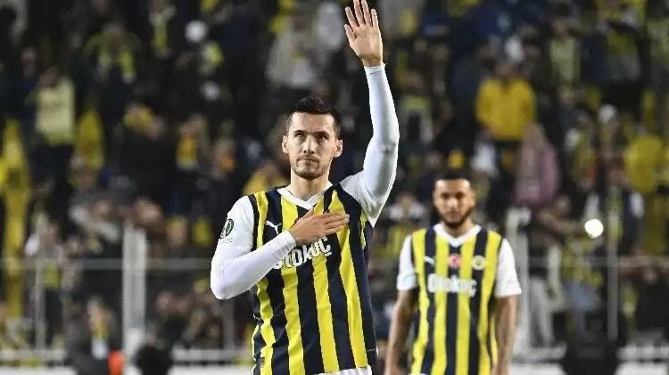 Trabzonspor Fenerbahçe'nin milli yıldızını alacak: Sürpriz isim ortaya çıktı - Resim: 4