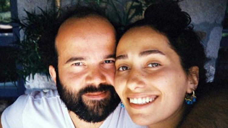 Esra Ruşan ile film yönetmeni Fatih Kızılgök 6 yıllık evliliklerini noktaladı - Resim: 1