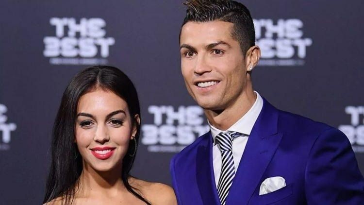 Ronaldo ile Georgina arasındaki anlaşma ortaya çıktı: Ödeyeceği servet gündem oldu - Resim: 1