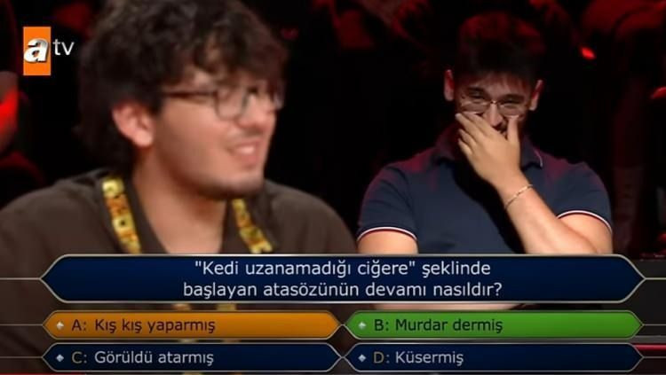 O cevap Milyoner'e damga vurdu: İşte Oktay Kaynarca'nın yarışmada kahkaha attığı anlar! - Resim: 4