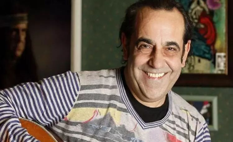 Özkan Uğur'un vefatı ünlüleri yasa boğdu - Fotoğraf: 16