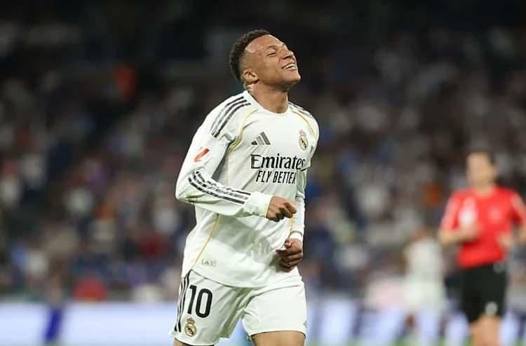 Dünyanın en iyi 17 futbolcusu açıklandı: İşte Ronaldo ve Messi'nin sıralamadaki yeri... - Fotoğraf: 18