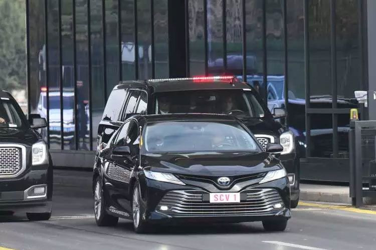 Papa Leo'nun uçağında çok çarpıcı Türkiye detayı! Bakın ne anlama geliyormuş - Resim: 4