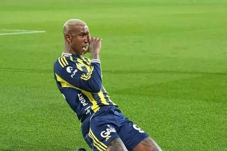 Süper Lig'de gol krallığı yarışında büyük fark: Osimhen yokları oynuyor! - Fotoğraf: 11