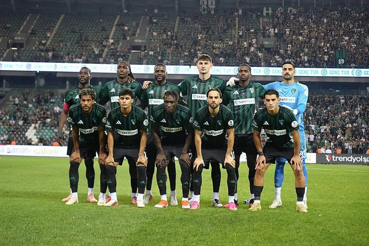 Okan Buruk'tan Kocaelispor maçı için 11 kararı: Rafael Leao oynayacak mı? - Fotoğraf: 11