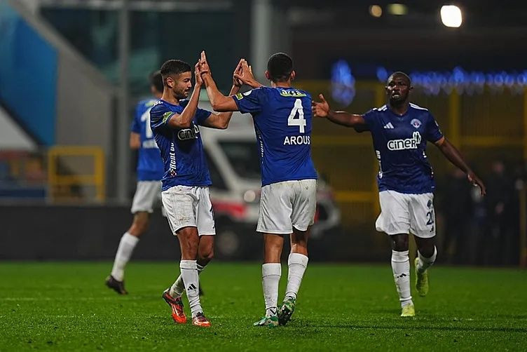 İşte Süper Lig'de en çok penaltı kazanan takım: Tam 9 kez kullandılar - Fotoğraf: 13