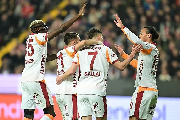 İşte Süper Lig'de en çok penaltı kazanan takım: Tam 9 kez kullandılar - Fotoğraf: 12