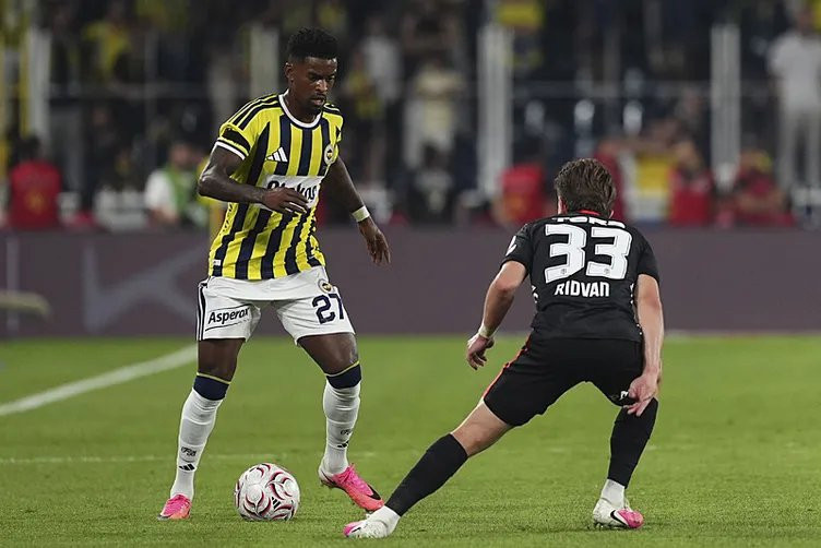 Fenerbahçe’de mağlubiyet sonrası İsmail Kartal’a sert çıktı! ‘Tarihi bir hezimet olabilirdi’ - Fotoğraf: 7