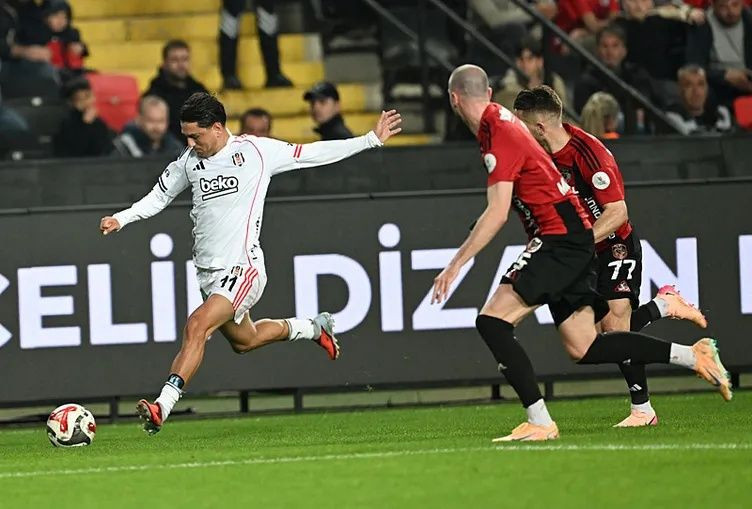 Beşiktaş’ta büyük temizlik başlıyor: Yeni sezonda olmayacaklar... - Fotoğraf: 8