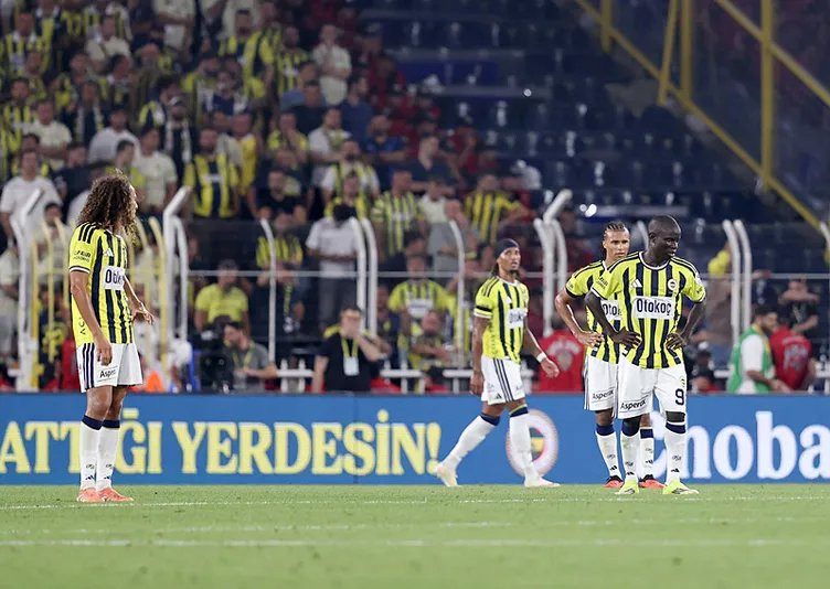 Fenerbahçe’de mağlubiyet sonrası İsmail Kartal’a sert çıktı! ‘Tarihi bir hezimet olabilirdi’ - Fotoğraf: 4