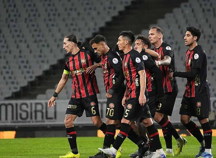 İşte Süper Lig'de en çok penaltı kazanan takım: Tam 9 kez kullandılar - Fotoğraf: 4