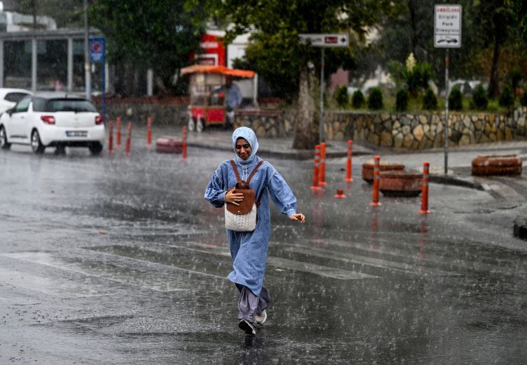 Harita güncellendi, 10 ile uyarı geldi: Gök gürültülü sağanak etkili olacak - Fotoğraf: 4