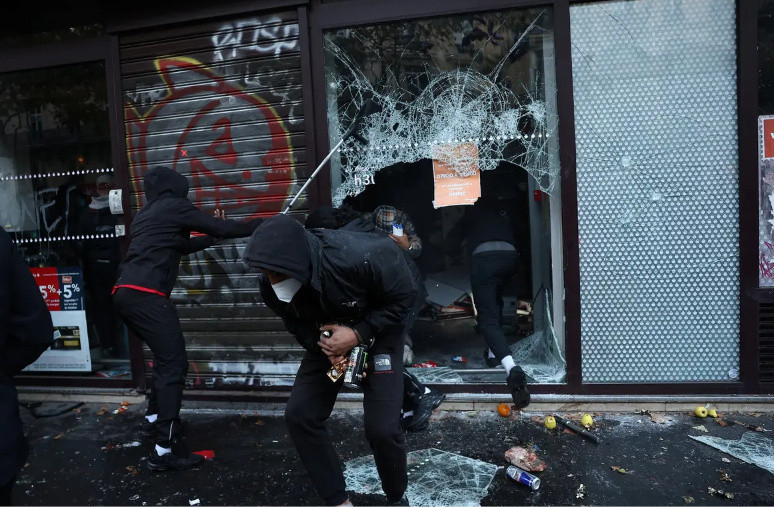 Sokakta lüks saat yağması: Fransa'daki kaosu tırmandıran iddianın ardından ilanlar siliniyor! - Fotoğraf: 5