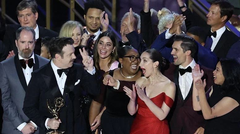 Uluslararası Emmy ödülleri sahiplerini buldu! Ödüllere Rus-Ukrayna savaşı damga vurdu - Resim: 1