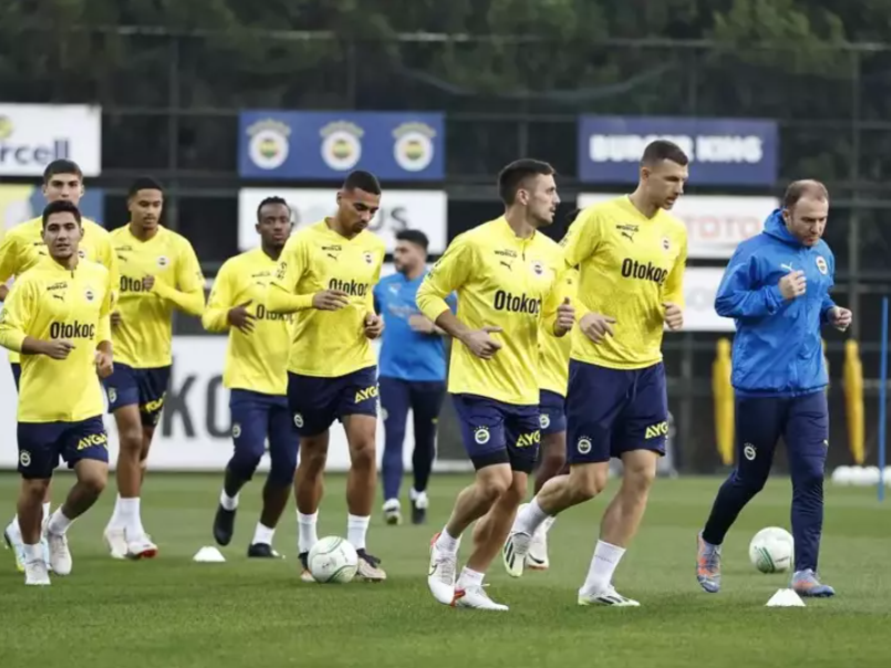 İsmail Kartal derbi öncesi 3 yıldızı kadro dışı bıraktı - Resim: 3