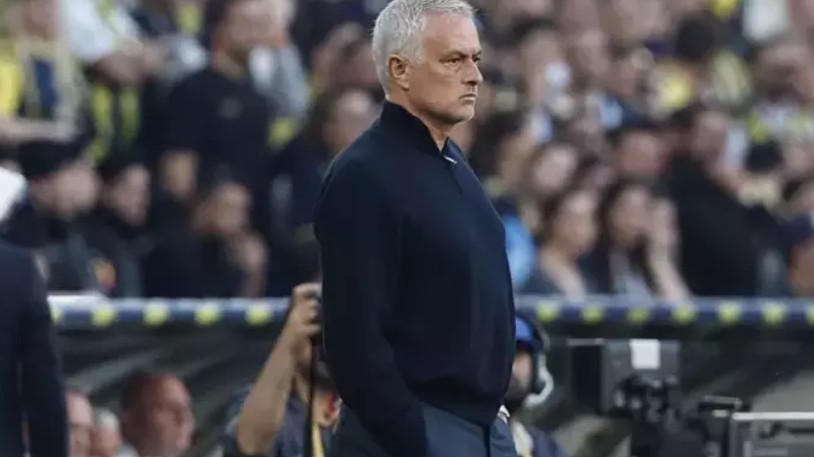Fenerbahçe'yi yaparsa o şampiyon yapar! Yapay zeka bakın hangi teknik adamı seçti - Resim: 1