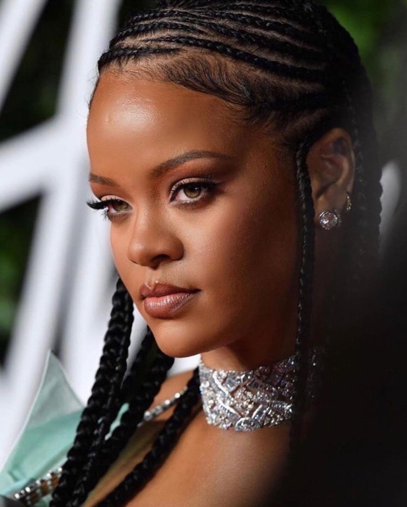 Rihanna Türkiye'ye geliyor - Resim: 2