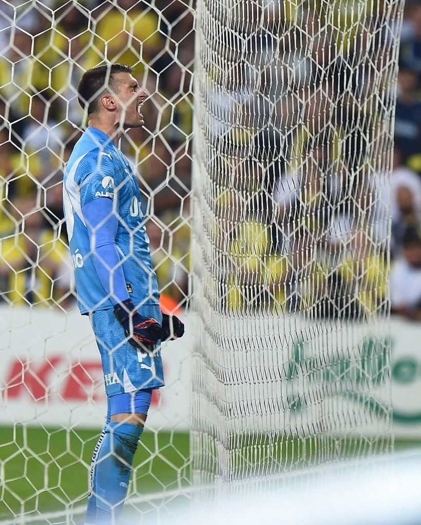 Dominik Livakovic’ten Fenerbahçe’ye şok karar: 5 maçta oynamazsa ayrılıyor! - Resim: 3