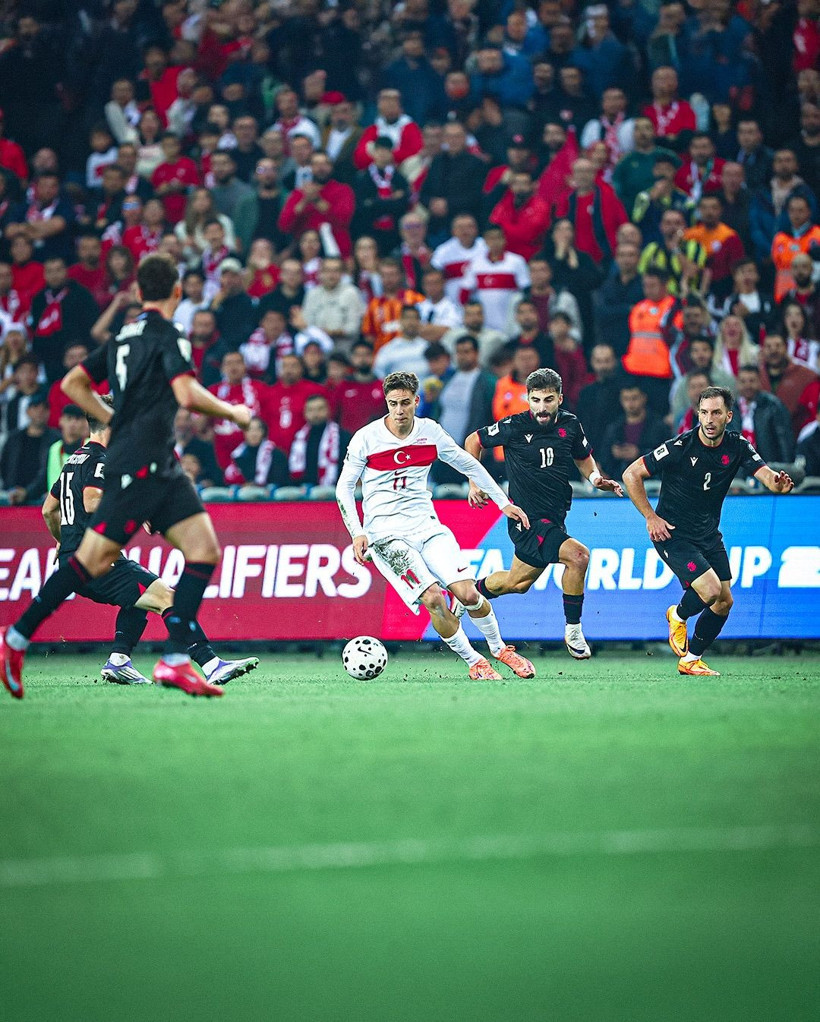 Ünlü futbolcunun menajeri o diyaloğu anlattı: "Burası Fenerbahçe, bizde nasıl oynasın bu çocuk" - Resim: 3