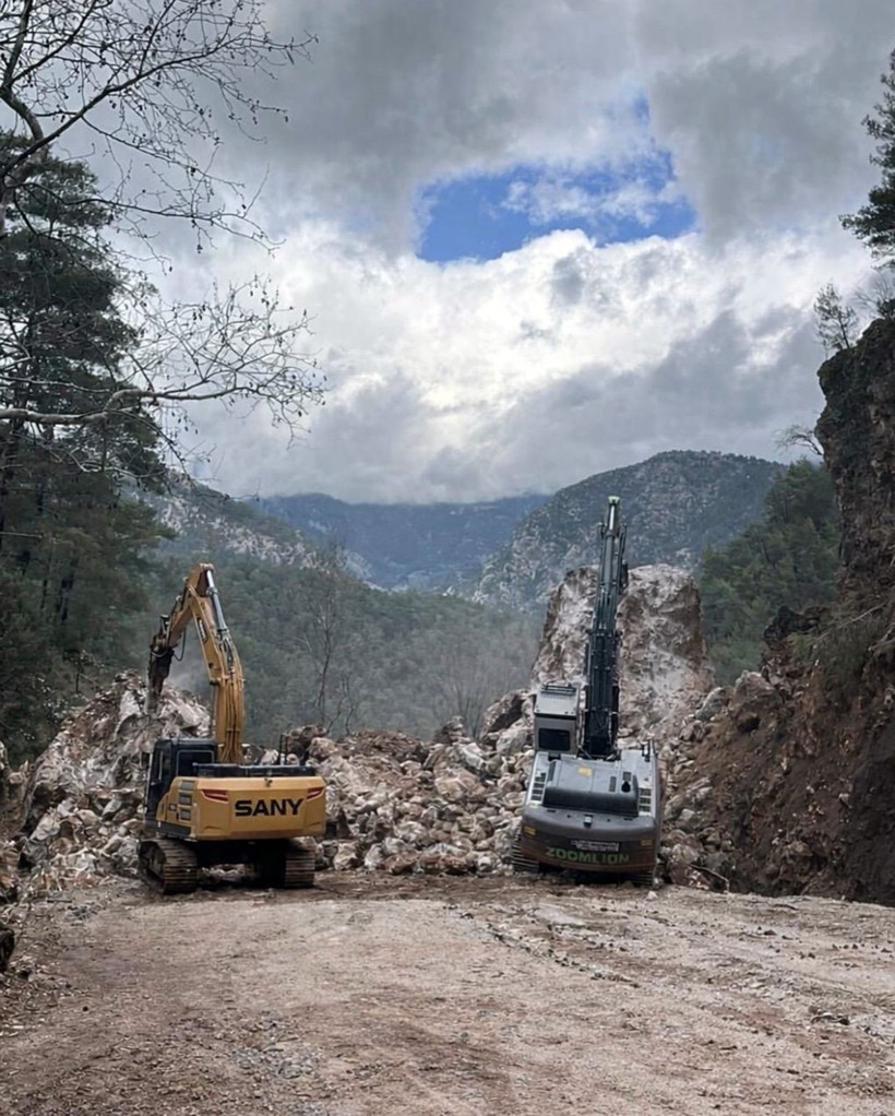 Heyelan su isale hatlarına zarar verdi - Resim: 3