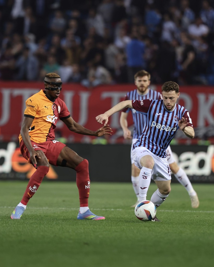 Galatasaray Trabzonspor’u 2-0’la geçti: Şampiyonluk için kayserispor maçında 1 puan yeter! - Resim: 1