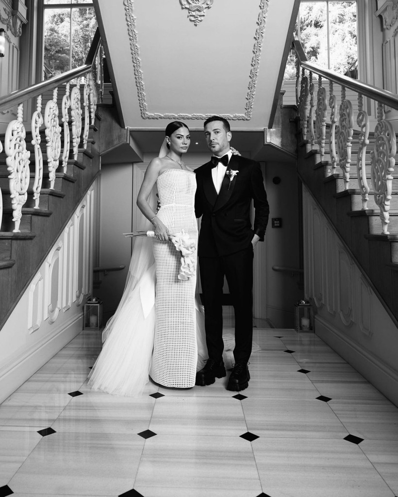 Benim Adım Farah dizisinden heyecanlandıran paylaşım; Demet Özdemir ve Engin Akyürek aynı karede - Fotoğraf: 13