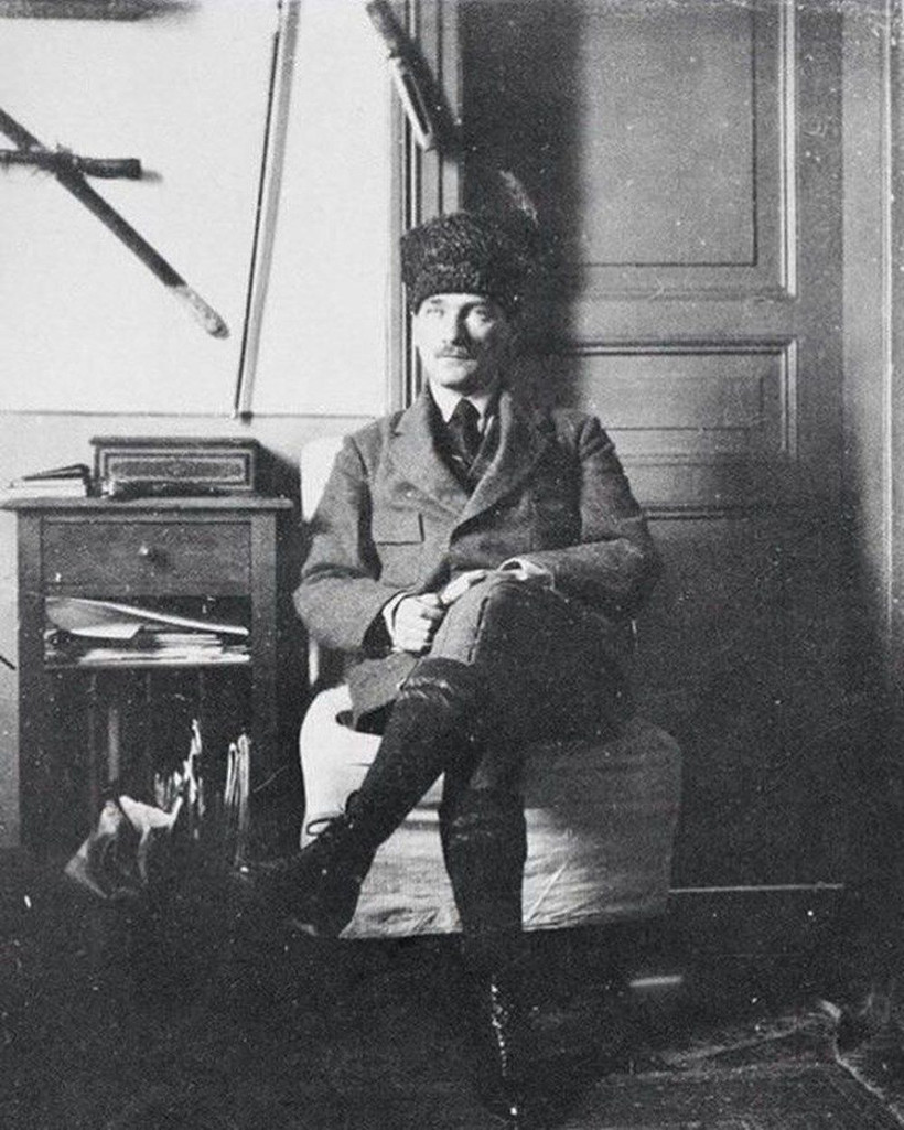 Ünlülerden 10 Kasım mesajları - Resim: 4