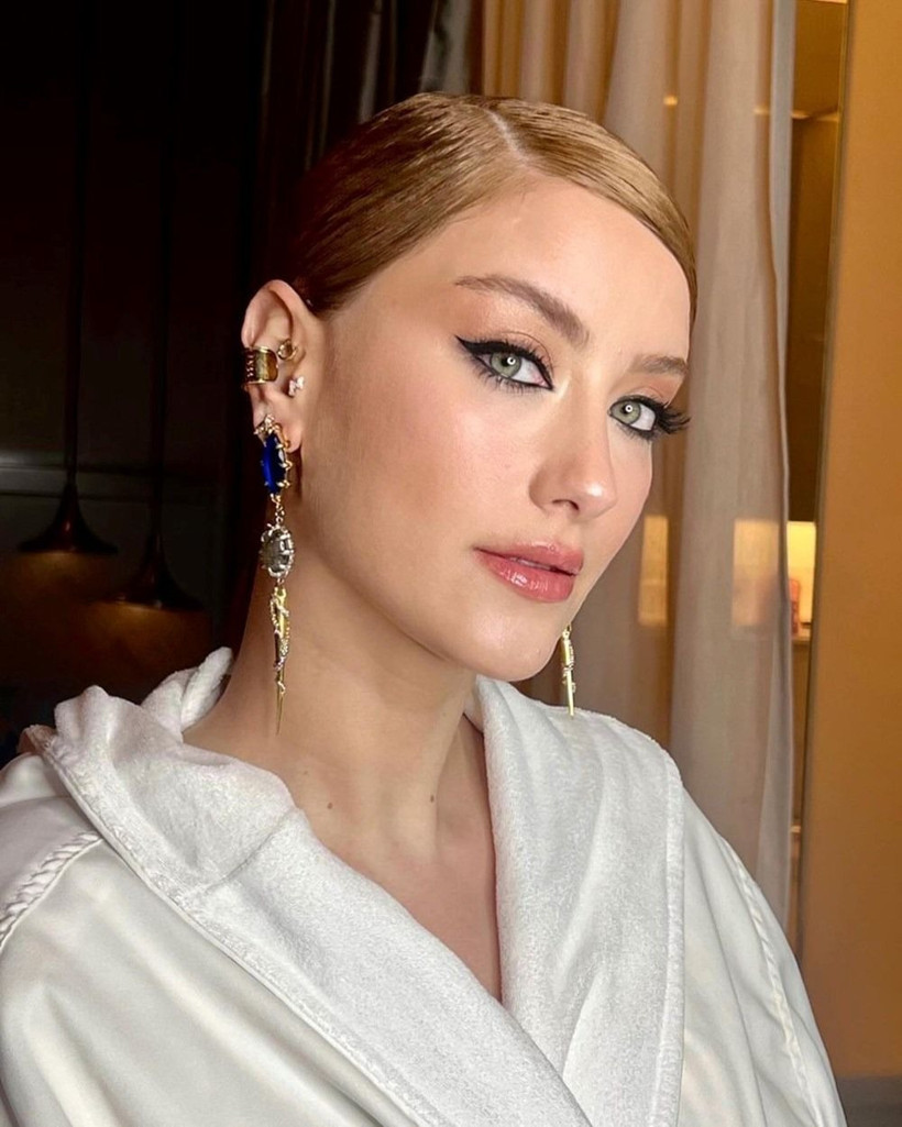 Paris dönüşü hastalanmıştı: Hazal Kaya'dan eşi Ali Atay'la paylaşım - Resim: 1