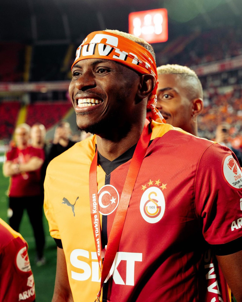 Galatasaray, Victor Osimhen’i takımda tutmak için bonservis paylaşımı teklif etti - Resim: 4