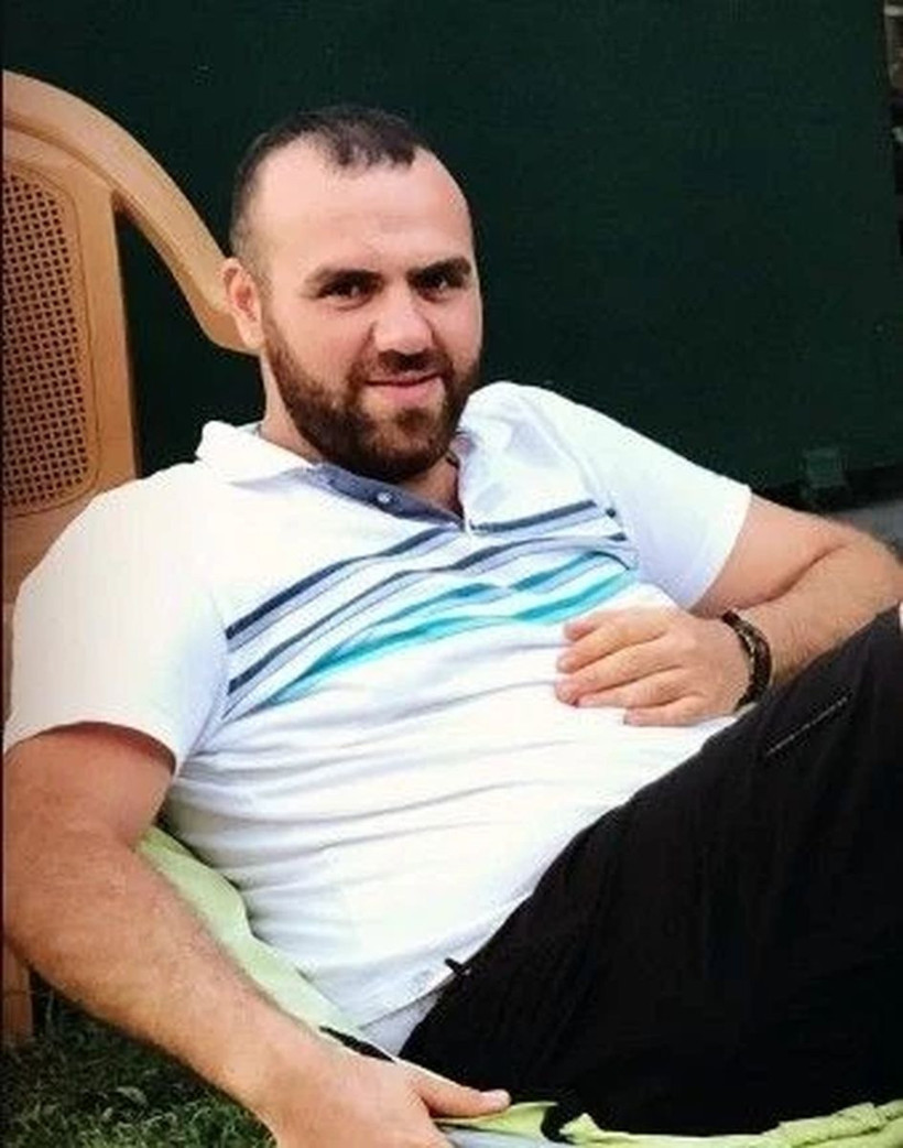 Zeytinburnu’nda park yeri kavgası kanlı bitti! Mahalle savaş alanına döndü: Ölü ve yaralı var - Resim: 3