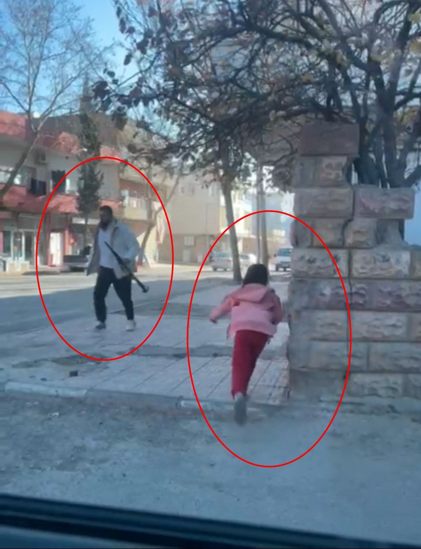 Husumetlisinin otomobiline pompalı tüfekle ateş açtı - Resim: 1