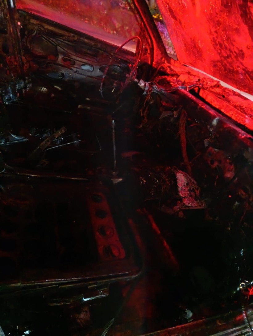 Adıyaman’da seyir halindeki otomobil alev alev yandı - Resim: 2